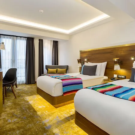 Hotel Hay Alsancak 3*