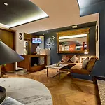Hay Alsancak מלון 3*