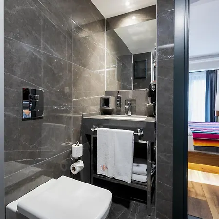 Hotel Hay Alsancak 3*