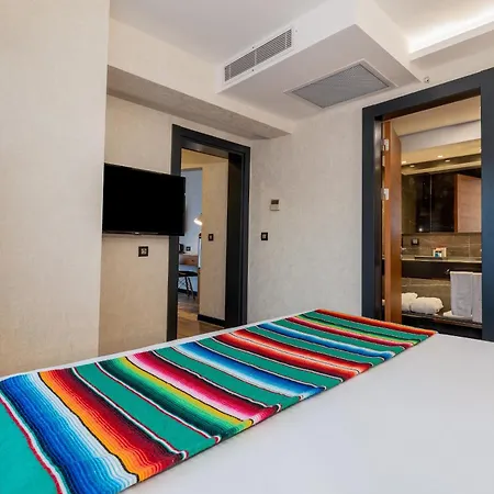 Hay Alsancak Szálloda 3*