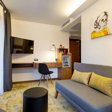 Hay Alsancak Hotel
